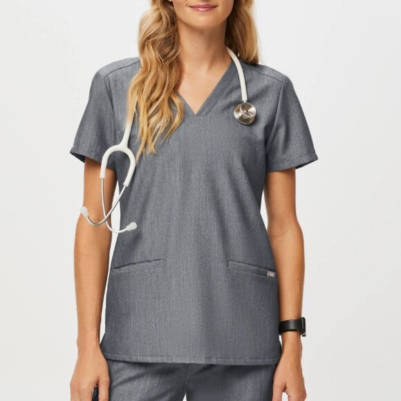 FIGS Casma Three-Pocket Scrub Top, Graphite Gray PO#2538, XS - Picture 1 of 8
